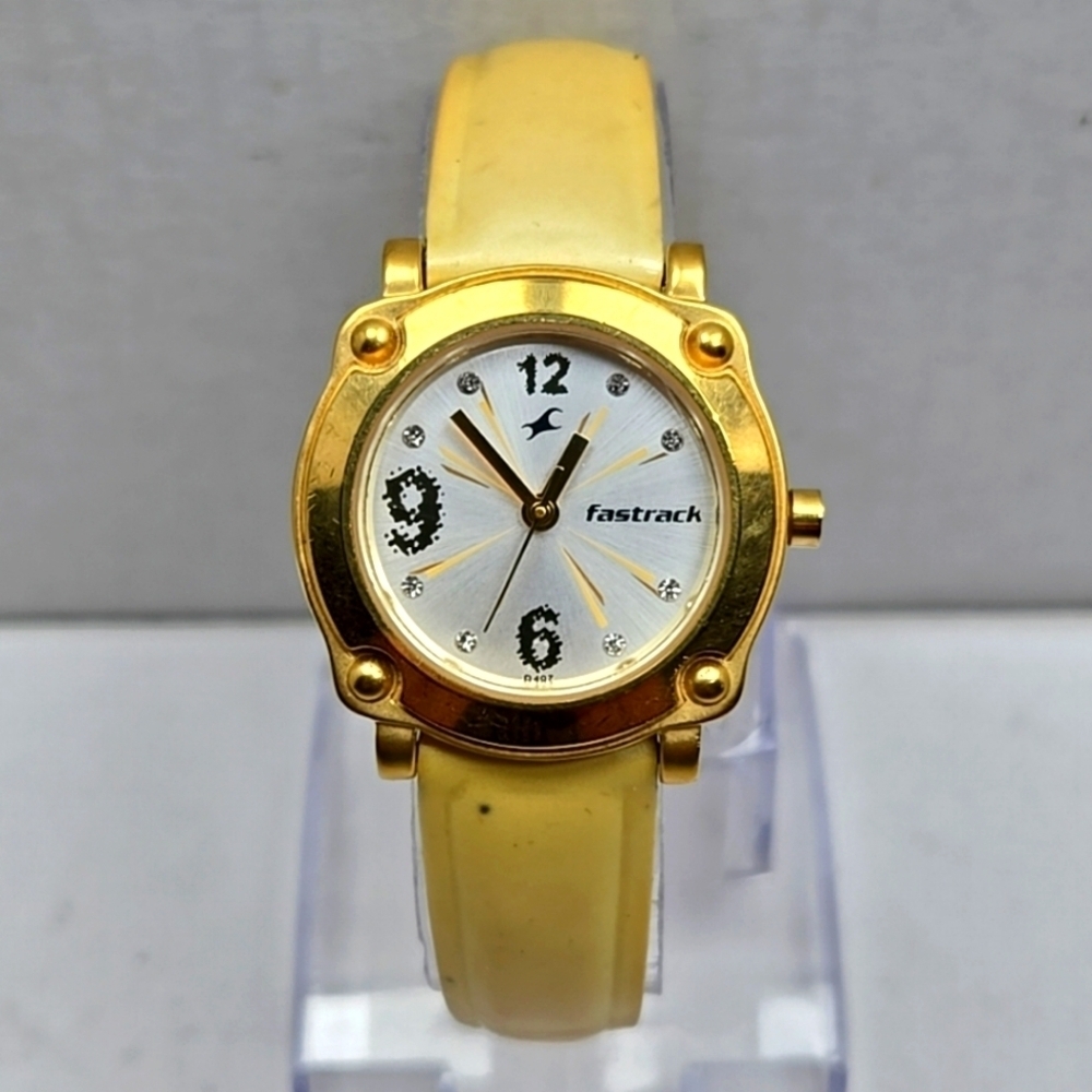 Womens Vintage Fastrack Titan Gold Tone Yellow 6027YEC India Watch New Battery